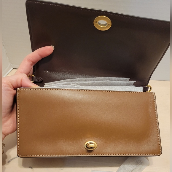 ❌️❌️SOLD❌️❌️ Coach Riley Tea Rose Clutch - Picture 6 of 11